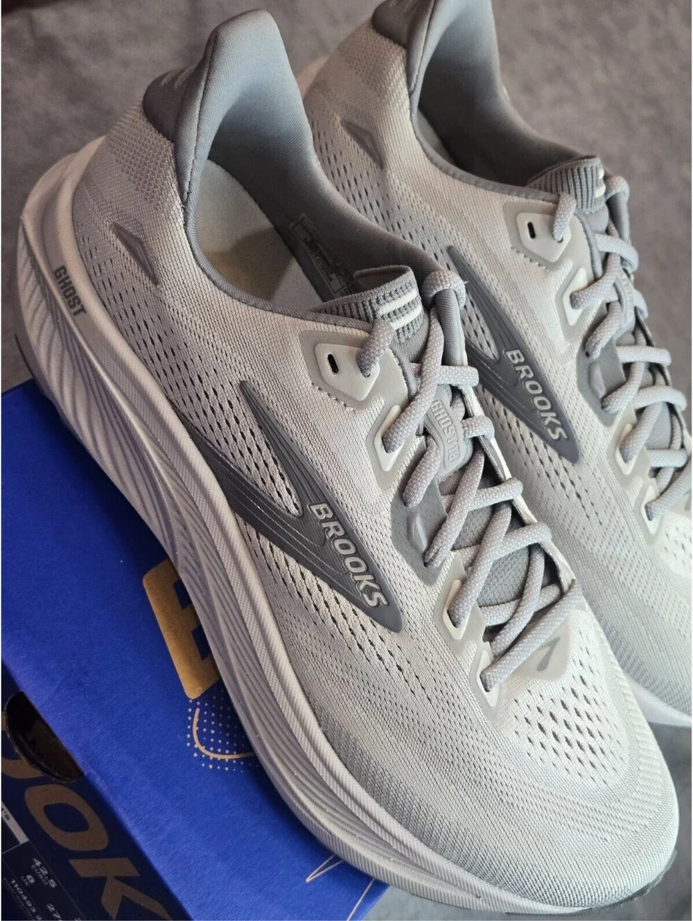 Brooks Ghost 18 - Grey / Oyster (1104932E036) Men's 9 Wide (2E) Brand New In Box